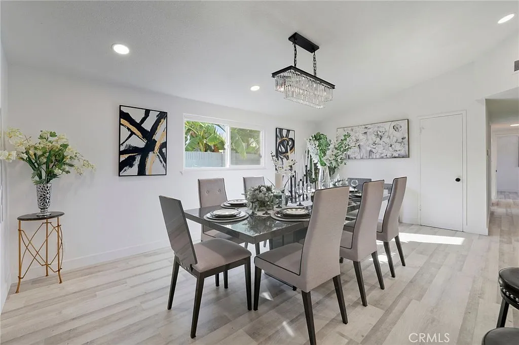 8d7ee2ad8a7c10c3608435cc509ee248-cc_ft_1536