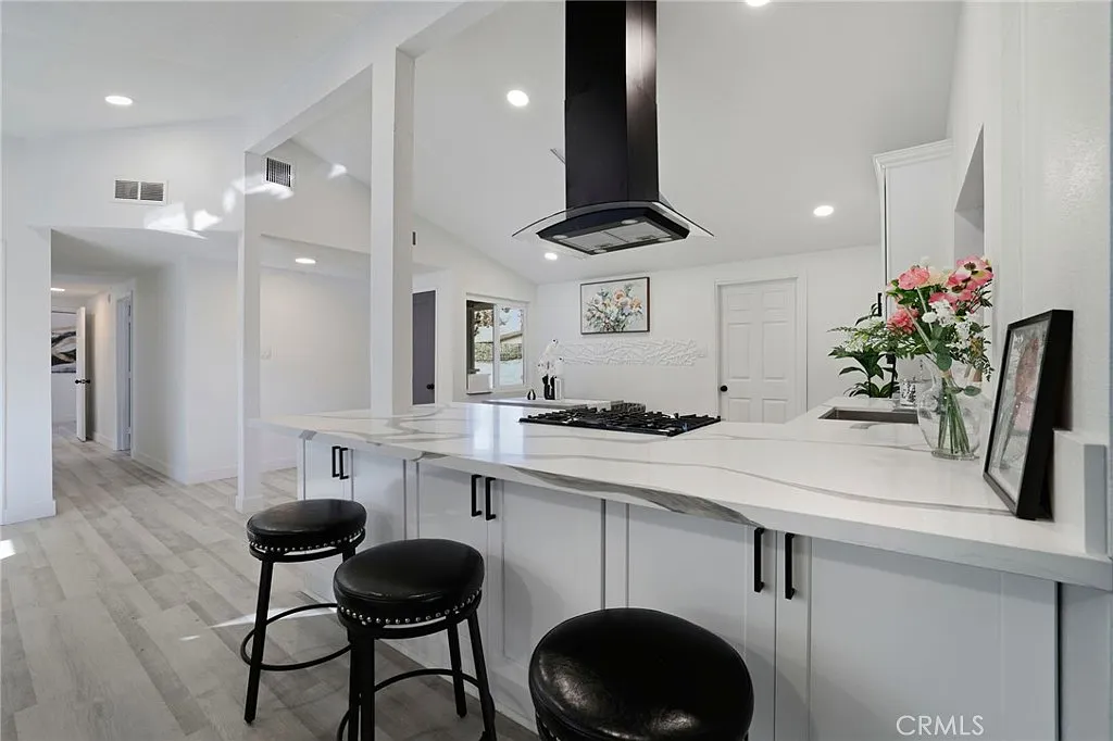 aa8c27f1d0f1787be8ce8cabc127b60b-cc_ft_1536