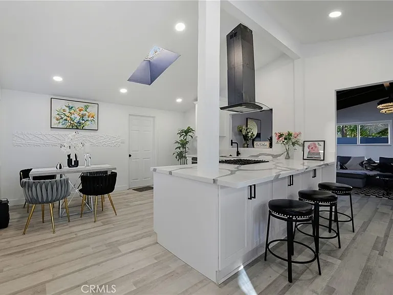 b74eaad8b8bb6c1fb9e2d996fef90495-cc_ft_768